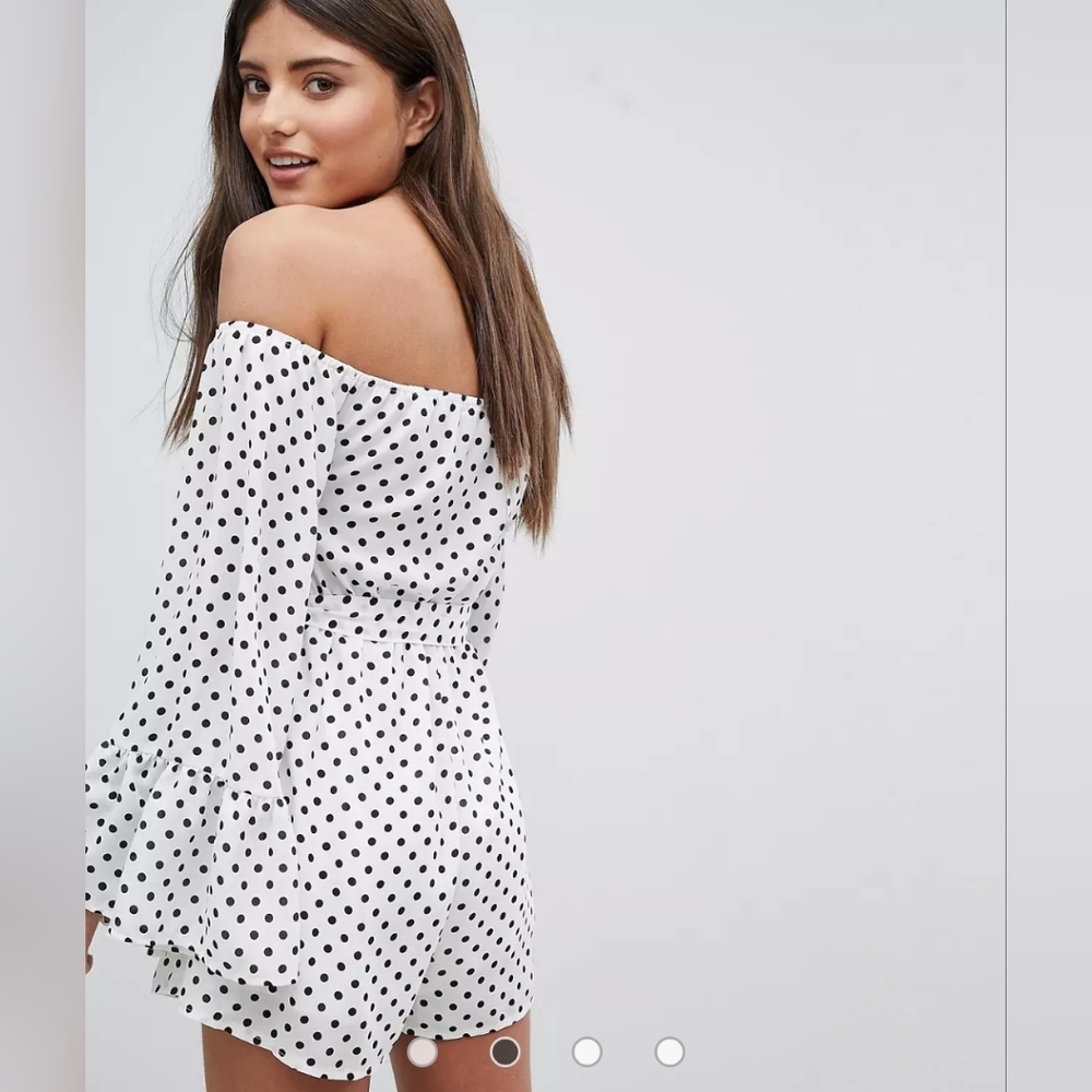 🌹MissGuided Sz 4 Polkadot Romper
